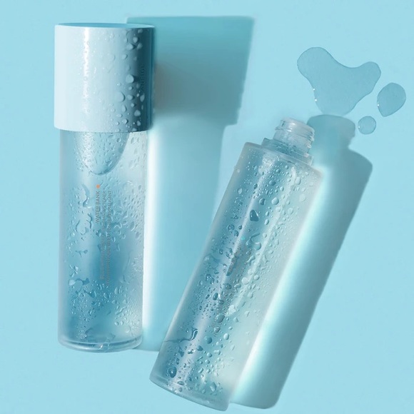 ๐ค 2 for $50๐ค Laneige Water Bank Blue Hyaluronic Revitalizing Toner - Picture 2 of 5